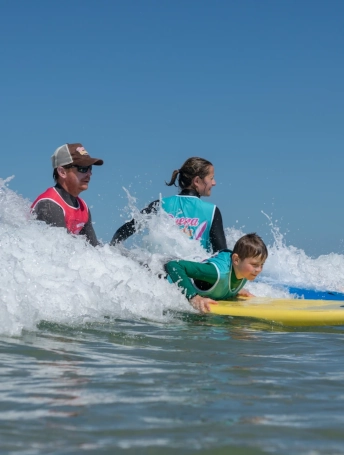 Cours de surf collectifs à Biscarrosse